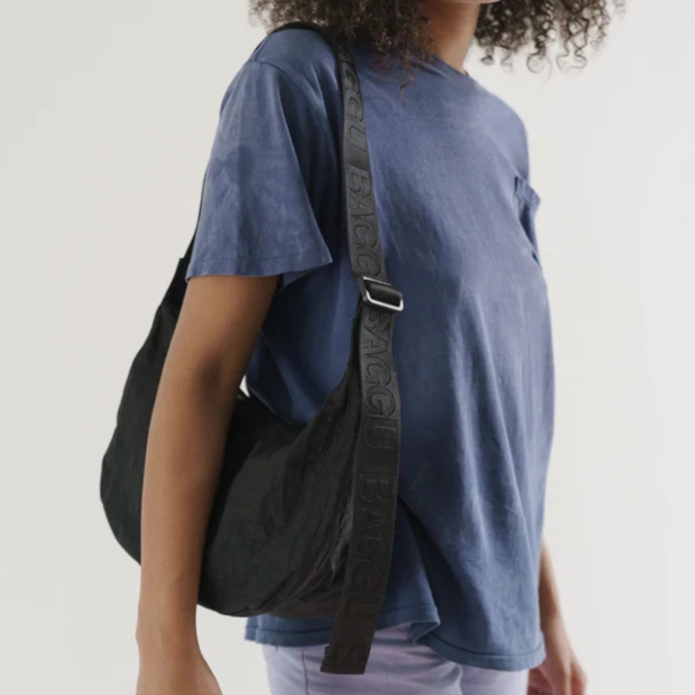 Baggu Nylon Medium Crescent Bag